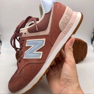 New Balance 547 Suede Shoes